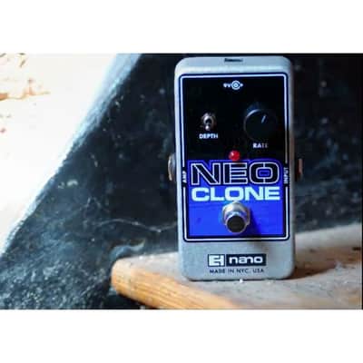 Electro-Harmonix Neo Clone Analog Chorus Pedal with True Bypass, Mono Audio, and Total Analog Design image 4