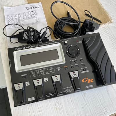 Roland GR-55 Guitar synthesizer and GK-3 pickup