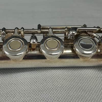 Yamaha YFL-371 Intermediate Flute - Solid Silver Headjoint, Open Hole, Off-set G, B Footjoint w/ Case image 5