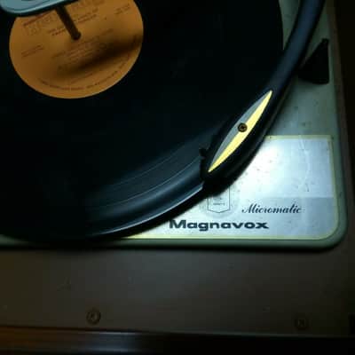 Vintage Magnavox Micromatic Stereo Console #150927-2 Phono/FM/AM/Aux Working image 8