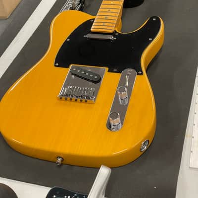Fender 60th Anniversary Telecaster with Maple Fretboard - 2006 Butterscotch Blonde W/OHSC image 4