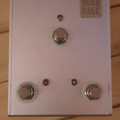Road Rage Pro Gear 2 Way Stereo Switch Effects Loop Stomp Box image 1