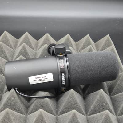 Shure SM7B Cardioid Dynamic Microphone 2001 - Present - Black image 3