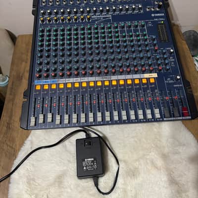 Yamaha MG206C 20 Channel Mixer 2010s - Blue image 11