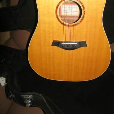 Taylor XXV-DR 25th Anniversary Sitka Spruce/Quilted Sapele Dreadnought 1999 - Natural with Caramel-Stained Back and Sides image 3