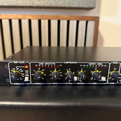 Drawmer DL241 Dual-Auto Compressor with TRS Connectors 2010s - Black image 2