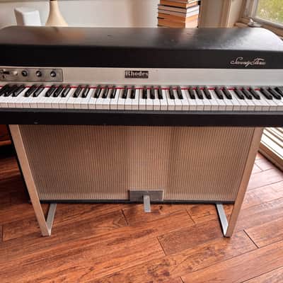 See Video! Vintage 1977 Rhodes Suitcase Piano 73-Key Electric Piano Serviced and Ready! image 2