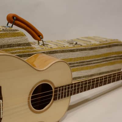 Steel String Baritone Ukulele - Custom Case image 3