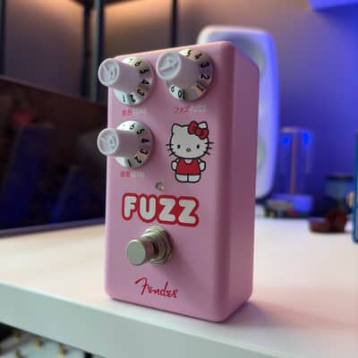 Limited Edition Fender Hello Kitty Fuzz Pedal in Pink image 7