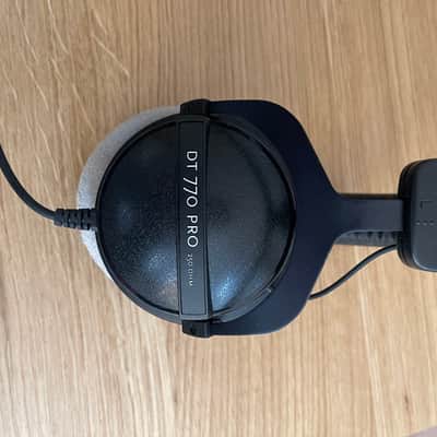 Beyerdynamic DT 770 Pro 250 Ohm 2010s - Black image 2