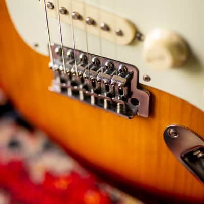 Fender Stratocaster 2015 - 3 color sunburst image 11