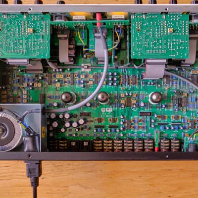 TL Audio 5052 Ivory 2 Series Stereo Valve Processor 2003 image 4