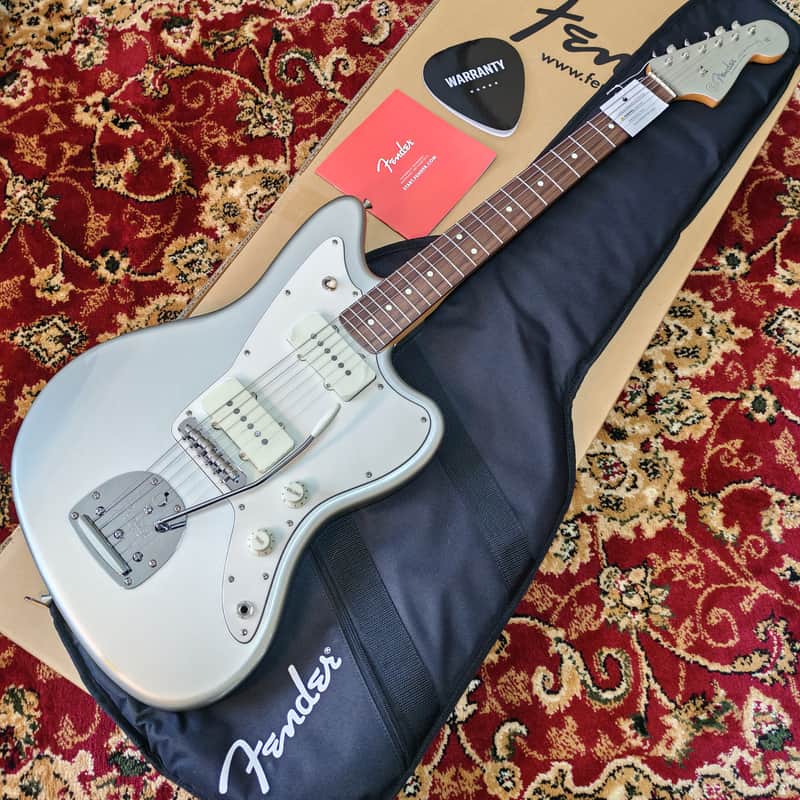 *NEW IN BOX * 2024 Fender Japan FSR Collection Hybrid II Jazzmaster Inca Silver with Matching Headstock, Exclusive Limited Edition Model, MIJ JD24