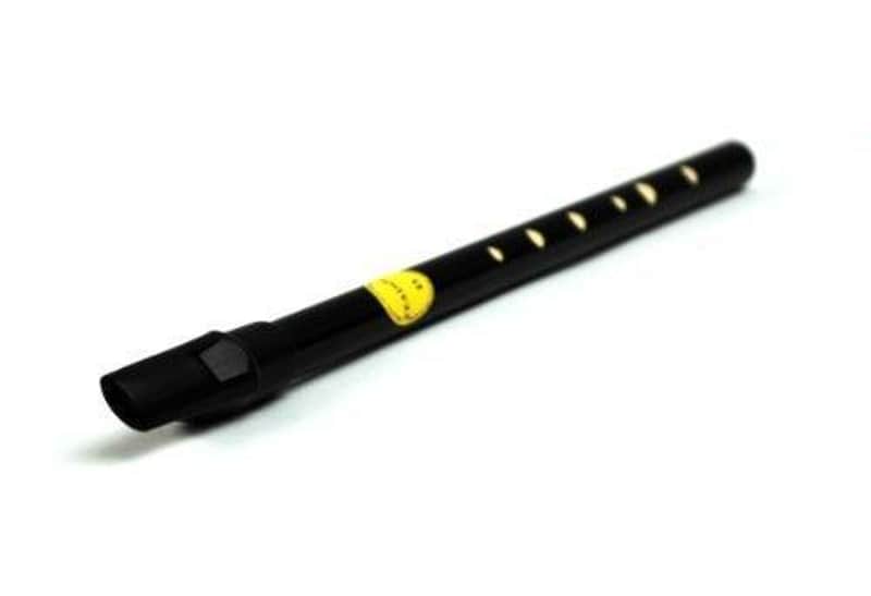 Feadog @ 1to1Music Feadog 'D' Irish Tin Penny Whistle in Black