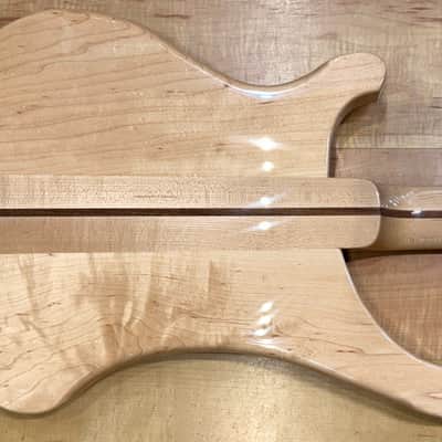 Rickenbacker 4003S Bass - MapleGlo image 5