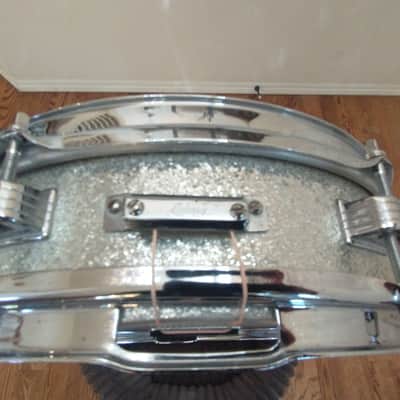 Ludwig Super rare 1962 vintage Jazz Festival Combo 3 x 13 snare drum, silver sparkle, brass hoops - mint condition! image 4