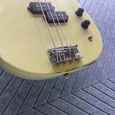 Kay Starter Series Bass Vintage White Cream Short Scale image 7