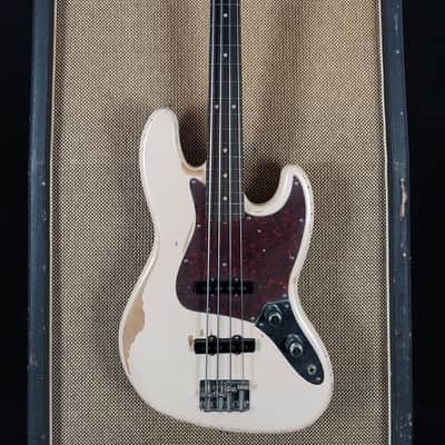 Fender Roadworn Flea Bass 2023 Relic Pink Stacked Knobs Super Cool! (GB-48) image 2