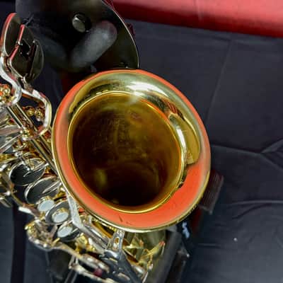 Yamaha YAS-23 Alto Saxophone - (Used) image 6