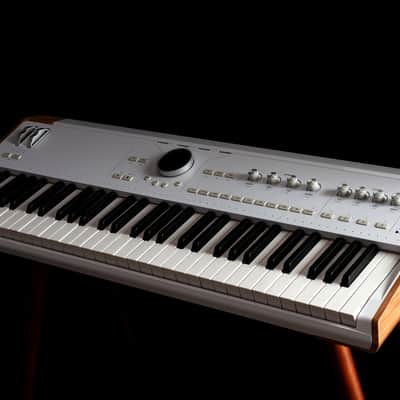 Arturia - Astrolab 61-Note Semi-Weighted Keyboard With Piano-size Keys & Aftertouch image 2