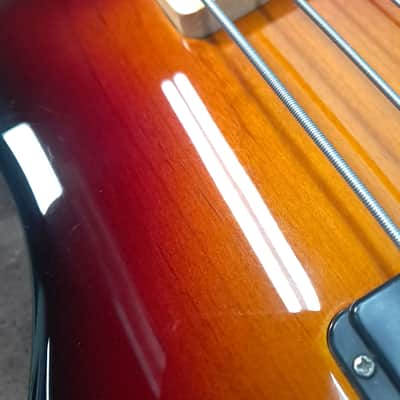 G&L 2000 L-2000 Bass Sunburst w/OHSC (851) Used image 12