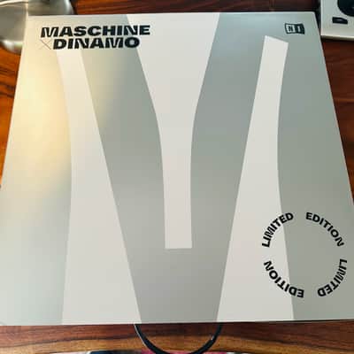 Native Instruments Maschine MKIII Dynamo Edition (MK3) 2021 White image 1