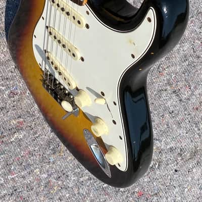 Fender Stratocaster 1965 - Sunburst Small Head image 5