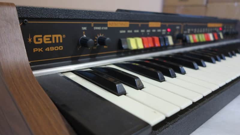 EXTRA RARE! 70`s GEM PK 4900 Vintage Analogue Poly Synthesizer image 1