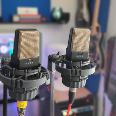 AKG C414 B-ULS Matched Stereo Pair image 2