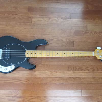 Ernie Ball/Musicman Stingray Classic Active/Passive image 4