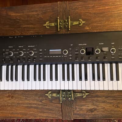 Korg KingKORG Limited Edition 61-Key Analog Modeling Synthesizer 2010s - Black image 10