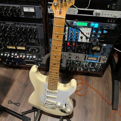 Fender ST-STD Standard Series Stratocaster MIJ image 3