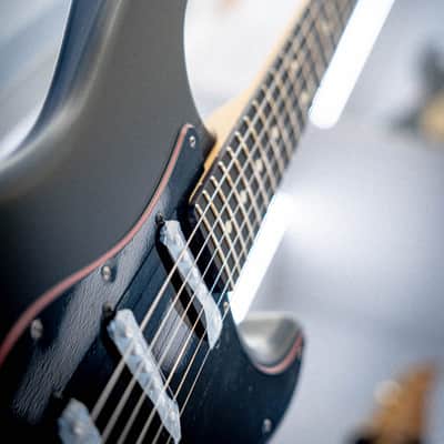 Fender Japan LTD HYBRID II STRAT NOIR RW BLK image 4