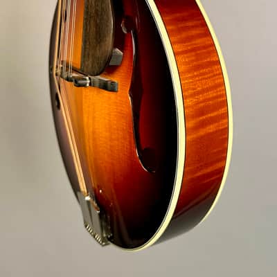 Eastman MD605-SB Sunburst Acoustic-Electric Mandolin image 6