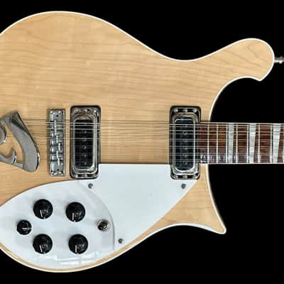 Rickenbacker 620/12 - Mapleglo image 1