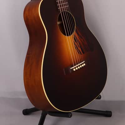 IRIS Guitar Co. DE-11: DAN ERLEWINE MODEL, Adirondack Spruce Top, Mahogany back and sides, ladder braced. image 4