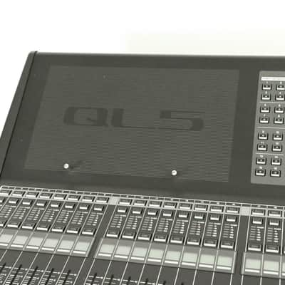 Yamaha QL5 64-Channel Digital Audio Mixing Console CG0140S *ASK FOR SHIPPING* image 4