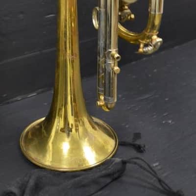 Corneta Bach Stradivarius 181-37 Corporation lacada en buen estado. image 13