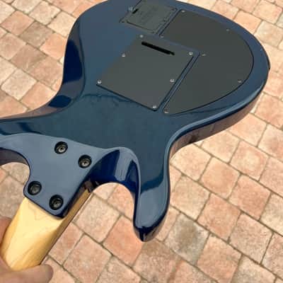 Line 6 Variax 700 - Transparent Blue finish on a carved ash body image 9