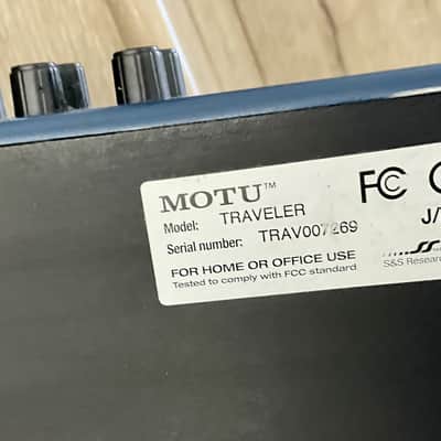 MOTU Traveler Firewire Audio Interface 2000s - Black image 5