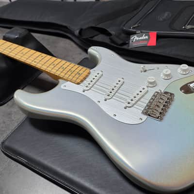 Fender H.E.R. Stratocaster BRAND NEW Limited Edition Artist Signature Custom Chrome Glow Anodized Aluminum 60s Vintage Spec Noiseless Pickups HER Strat Color Change Flip Flop Paint Guitar image 5