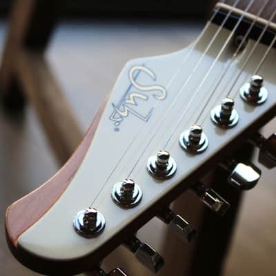SUHR "LIMITED Classic JM Antique Funk, Olympic White" GIGBAG, PAPERS, 3, 63 KG image 7