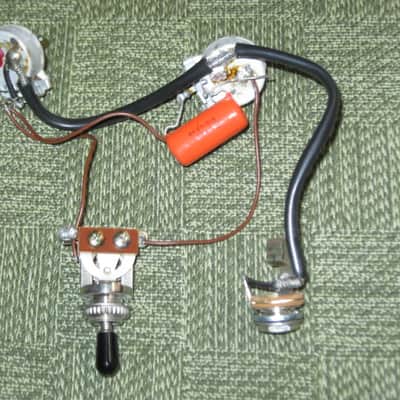 used 1997 Gibson control harness: 1 vol pot & 1 tone pot short shaft +nut/washer,wires,wire insualtion,capacitor,jack+nut/washer,switch +switch tip,nut +comes w/ new switch washer (NO other parts included) from The Hawk guitar (guitar NOT included) image 3