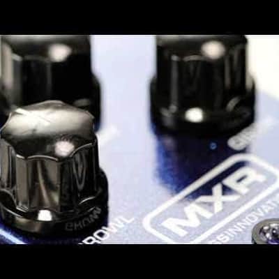 M288 Bass Octave Deluxe Effect Pedal image 3