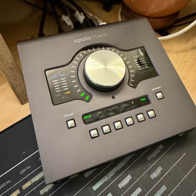 Universal Audio Apollo Twin SOLO MKII Thunderbolt Audio Interface 2010s - Dark Grey imagen 2