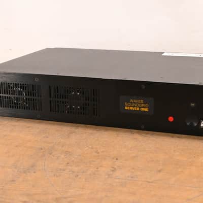 Waves SoundGrid Server One V2 CG01UWE image 1