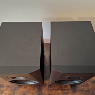 ADAM Audio T8V 8" Active Studio Monitors (Pair) 2020 - 2021 - Black image 3