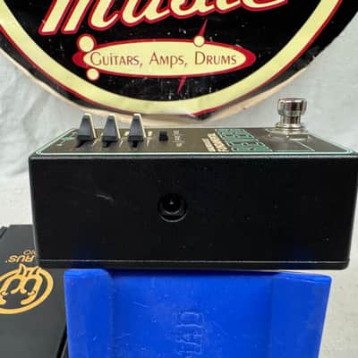 Walrus Audio Fundamental Reverb Pedal with Box image 6