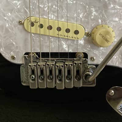Fender Stratocaster 2023 - Black image 3