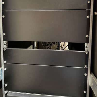 Silentium AcoustiRACK 33U Soundproof 19" Rackmount Cabinets image 4